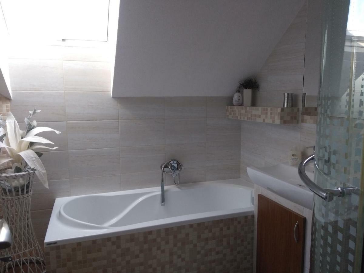 Apartman Lusy Veľka Lomnica Bagian luar foto